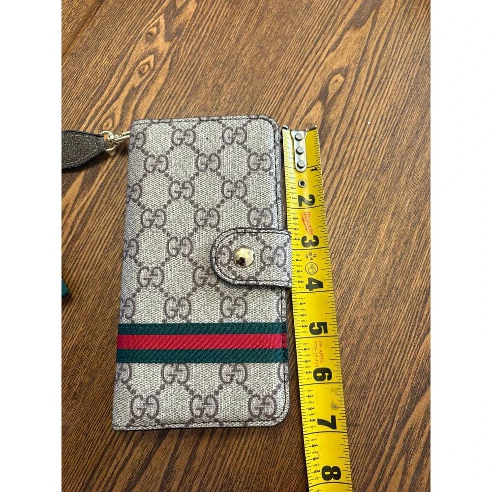 Gucci Designer GG Monogram Phone Wallet Case Mirror Card Holder Wristlet Beige